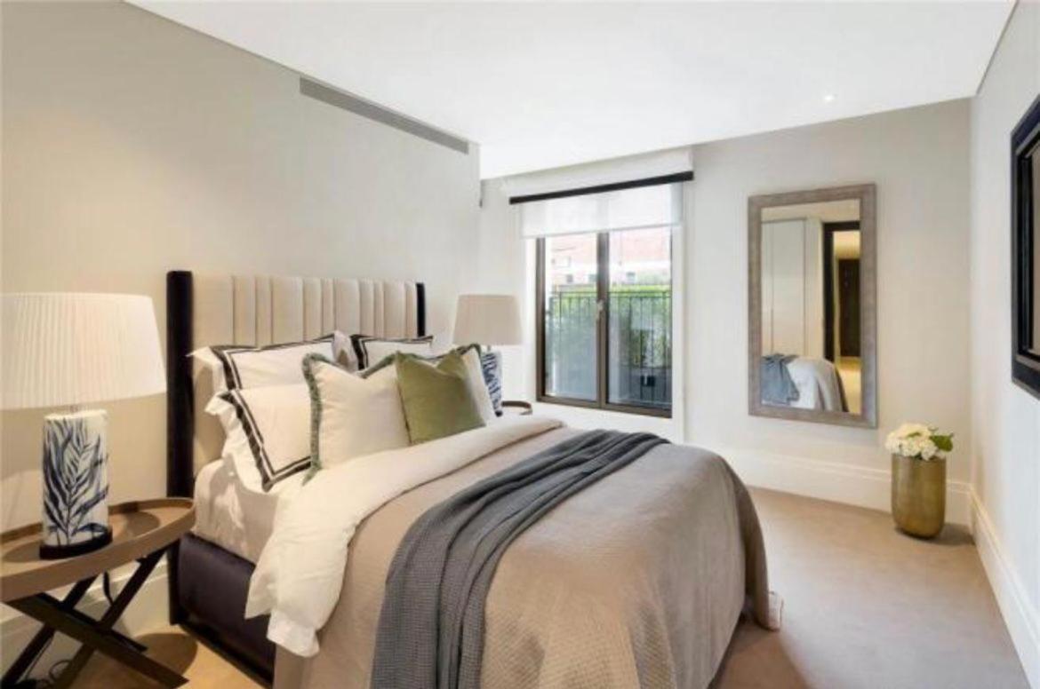 Mc Apartments Brentford Bagian luar foto